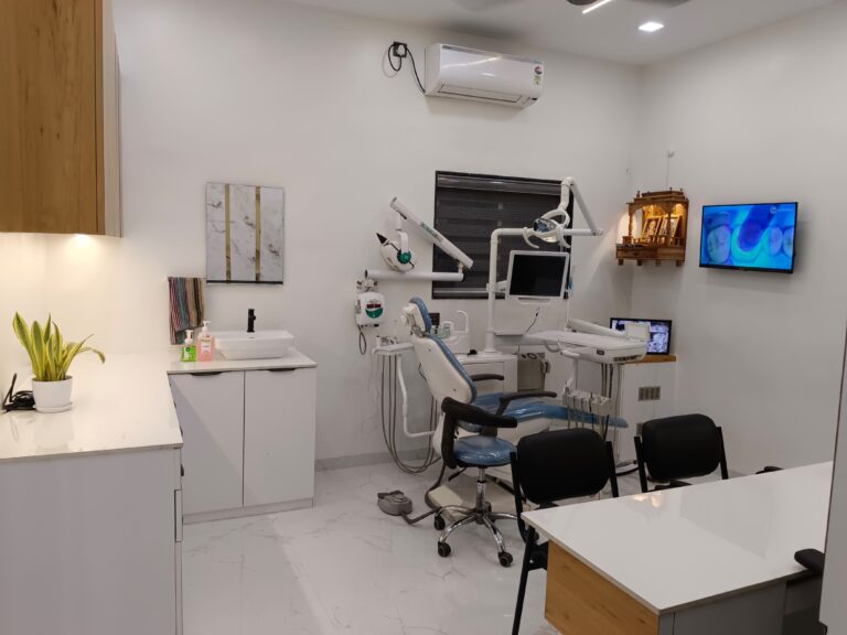 dentist in wadgaonsheri